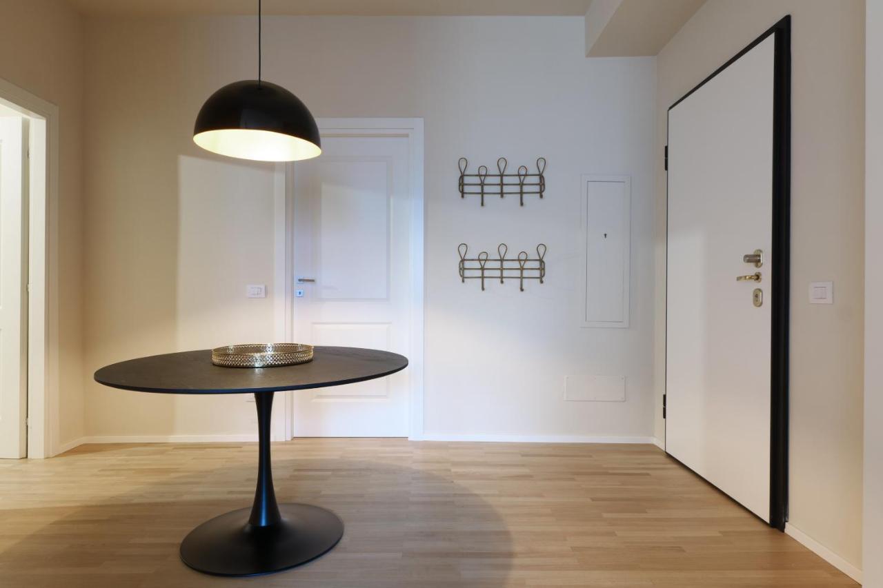 Luxury San Babila Apartment Milano Ngoại thất bức ảnh