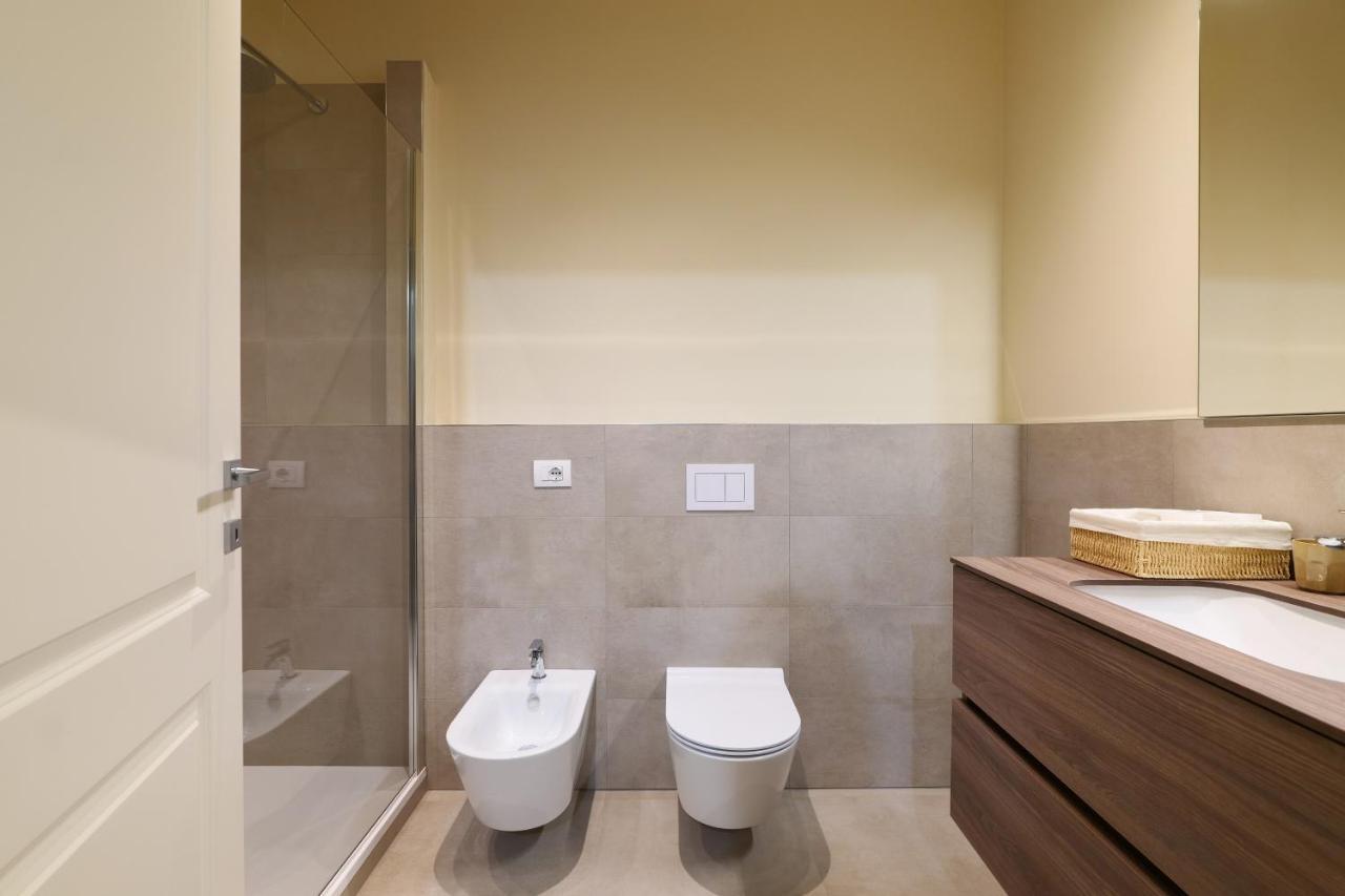 Luxury San Babila Apartment Milano Ngoại thất bức ảnh
