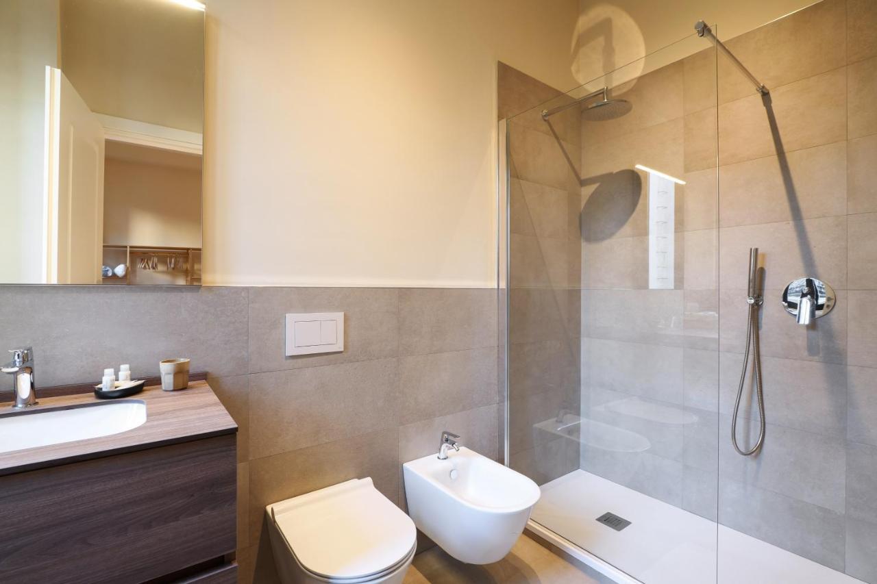 Luxury San Babila Apartment Milano Ngoại thất bức ảnh