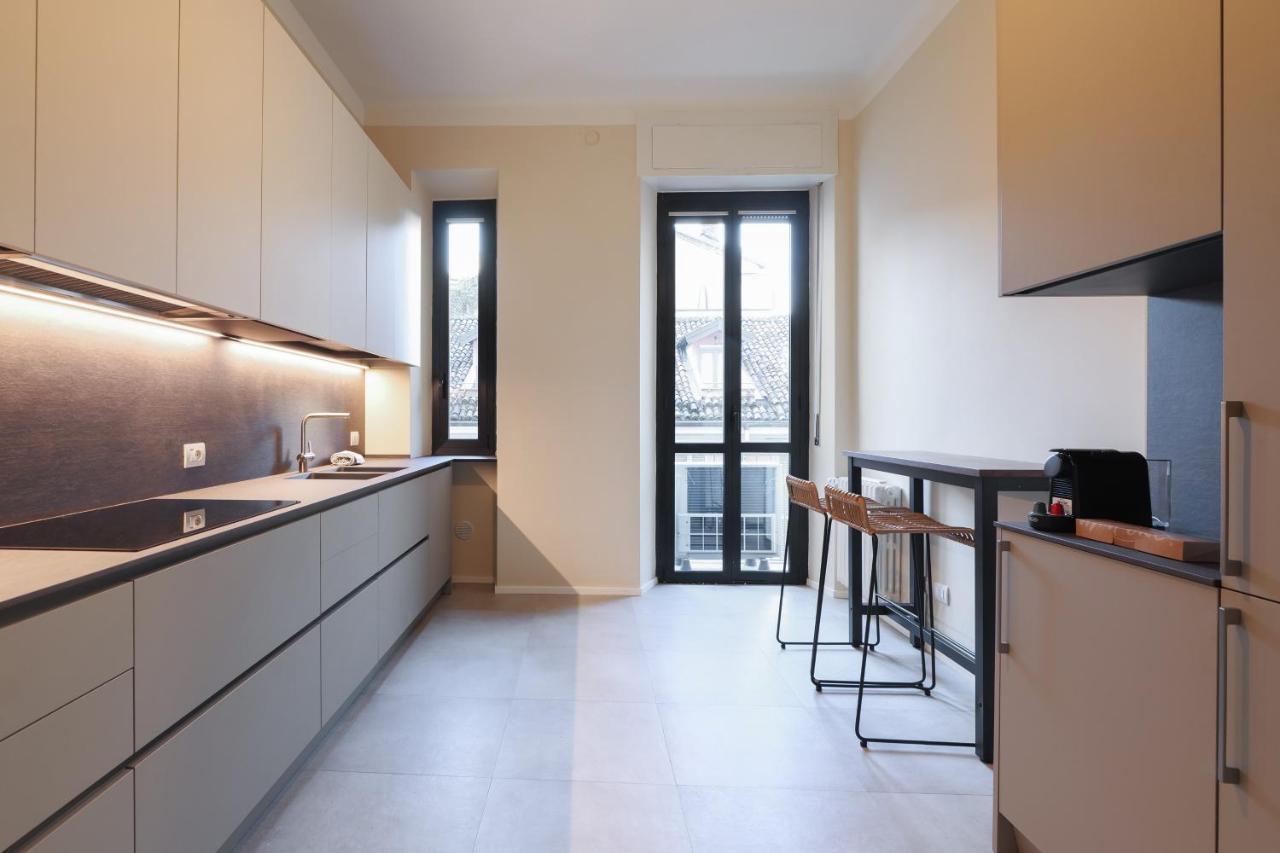 Luxury San Babila Apartment Milano Ngoại thất bức ảnh