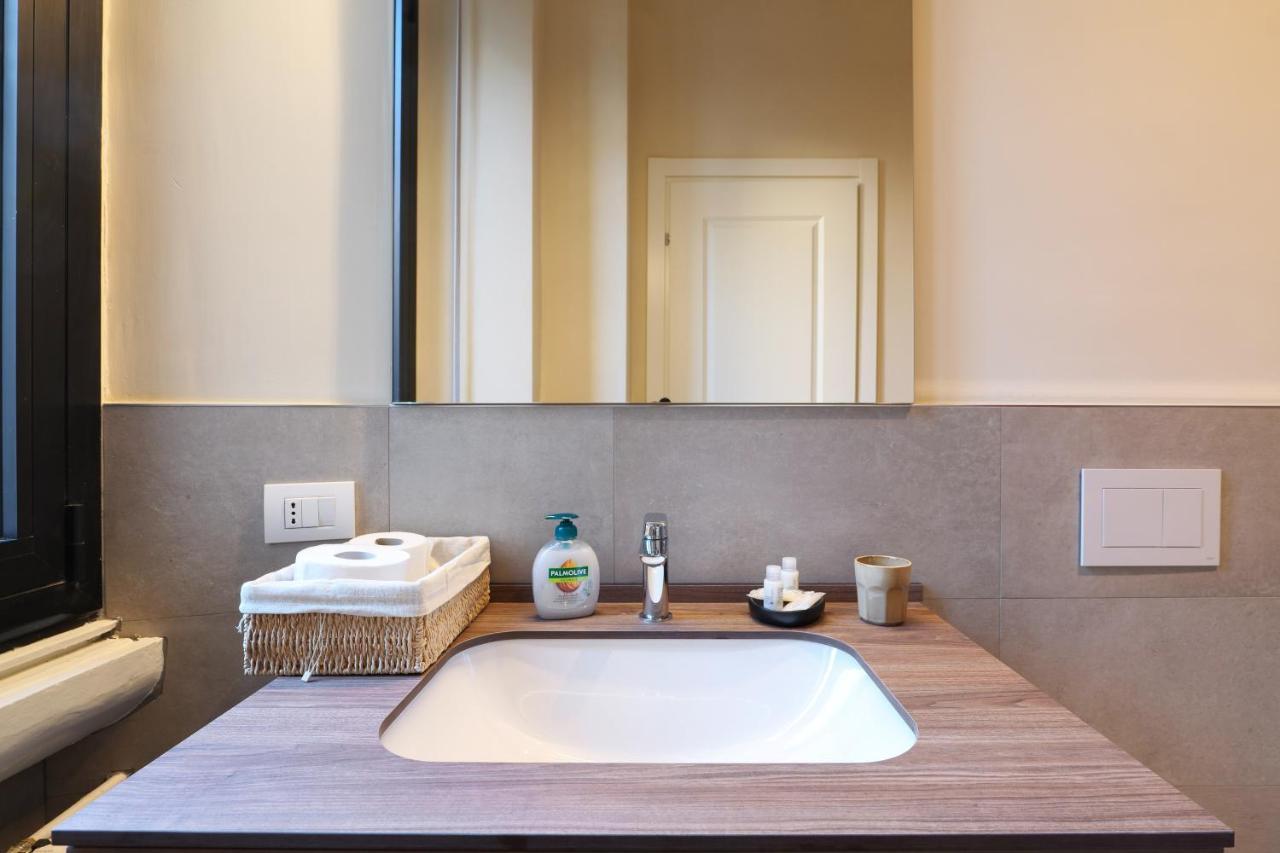 Luxury San Babila Apartment Milano Ngoại thất bức ảnh