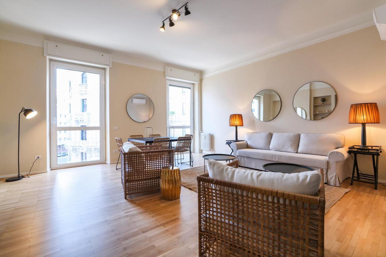 Luxury San Babila Apartment Milano Ngoại thất bức ảnh